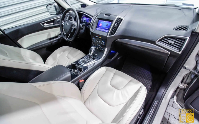 Ford S-Max cena 58999 przebieg: 239000, rok produkcji 2017 z Kielce małe 742